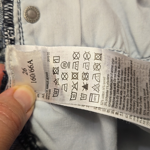 All Saints light wash Grace skinny ankle fray cropped denim jeans, sz 26 - Picture 10 of 10